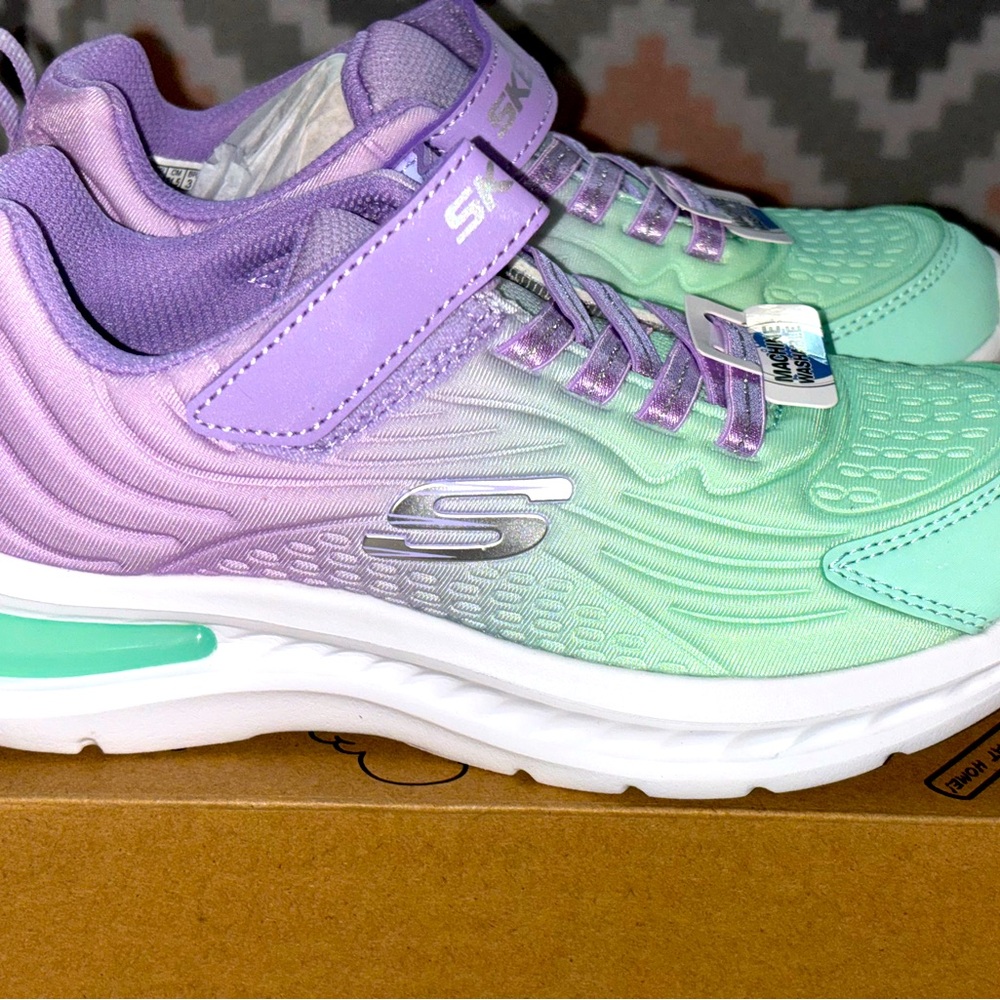 New Sketchers
